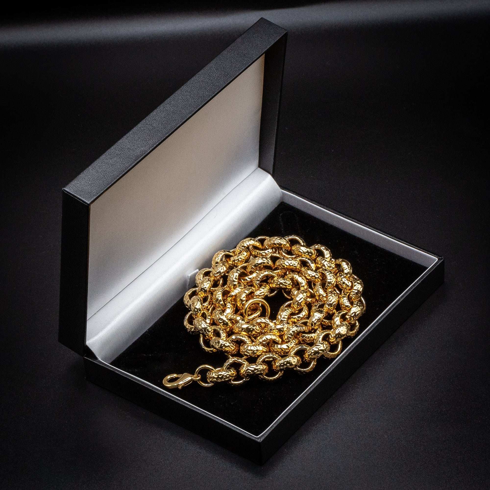 9ct Gold Leopard-Print Belcher Chain 15mm - Image 6