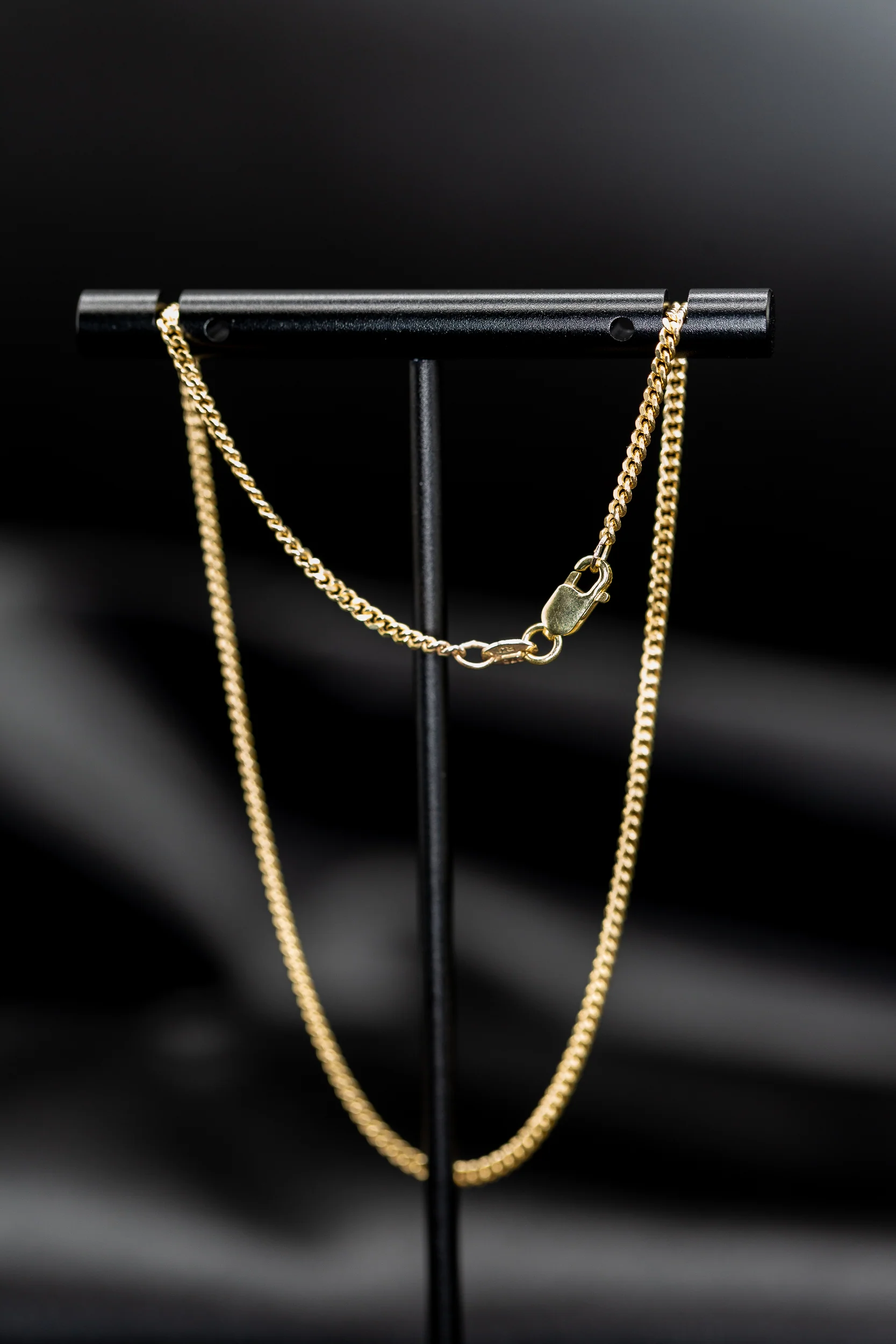 9ct Solid Gold Diamond-Cut Curb Anklet 10" - Image 4