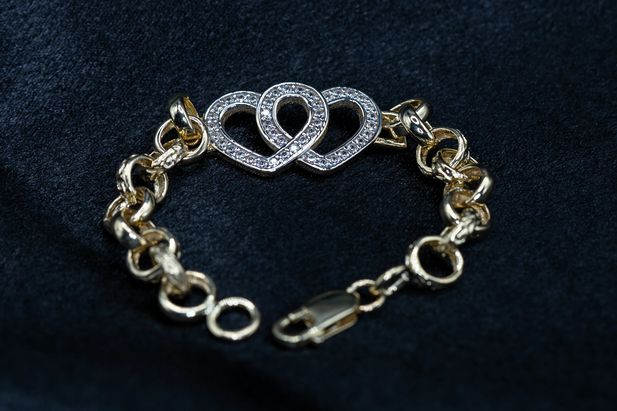 9ct Yellow Gold Double CZ Open Heart Belcher Bracelet - Image 3