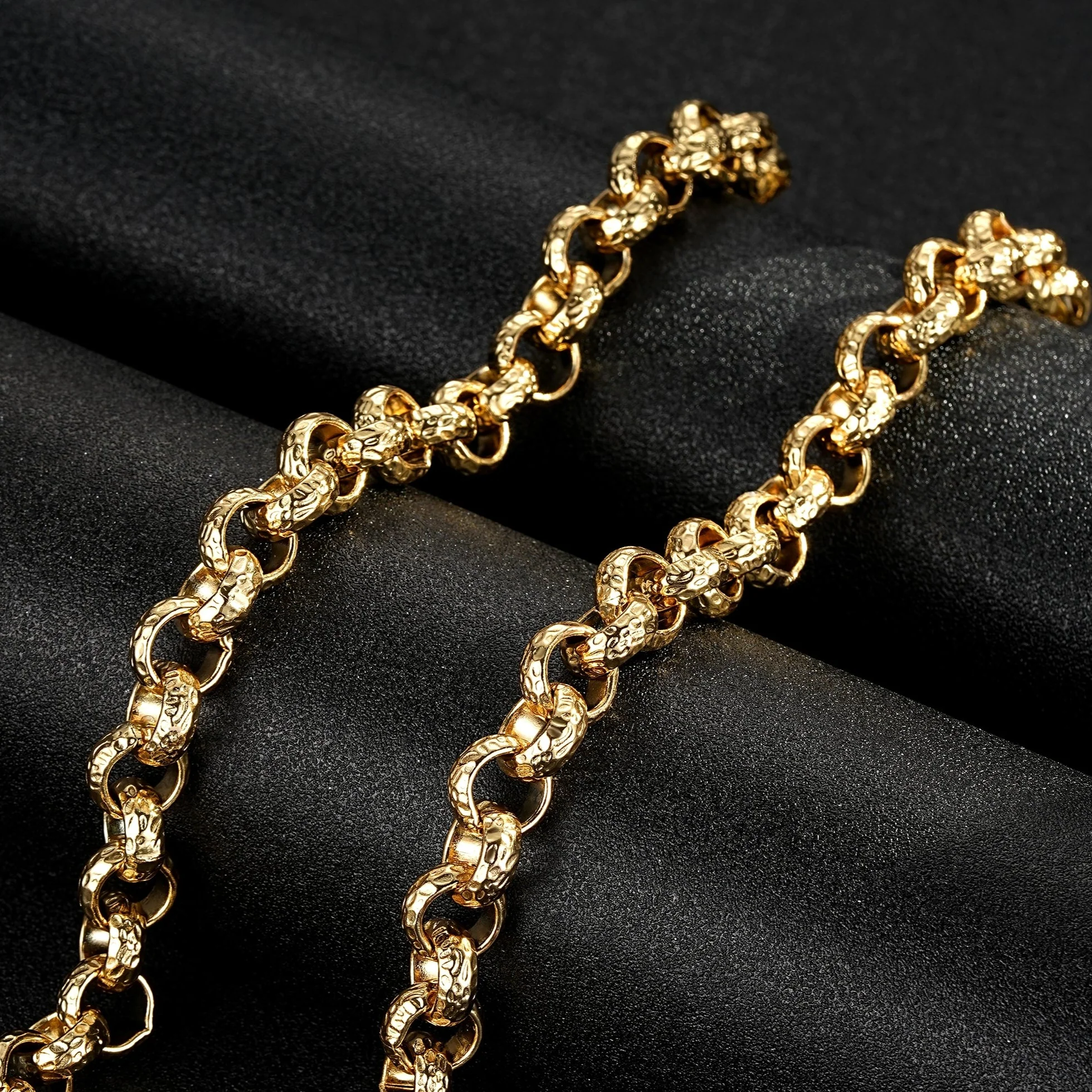 Gold Diamond-Cut Patterned Belcher Chain 12mm - Image 3