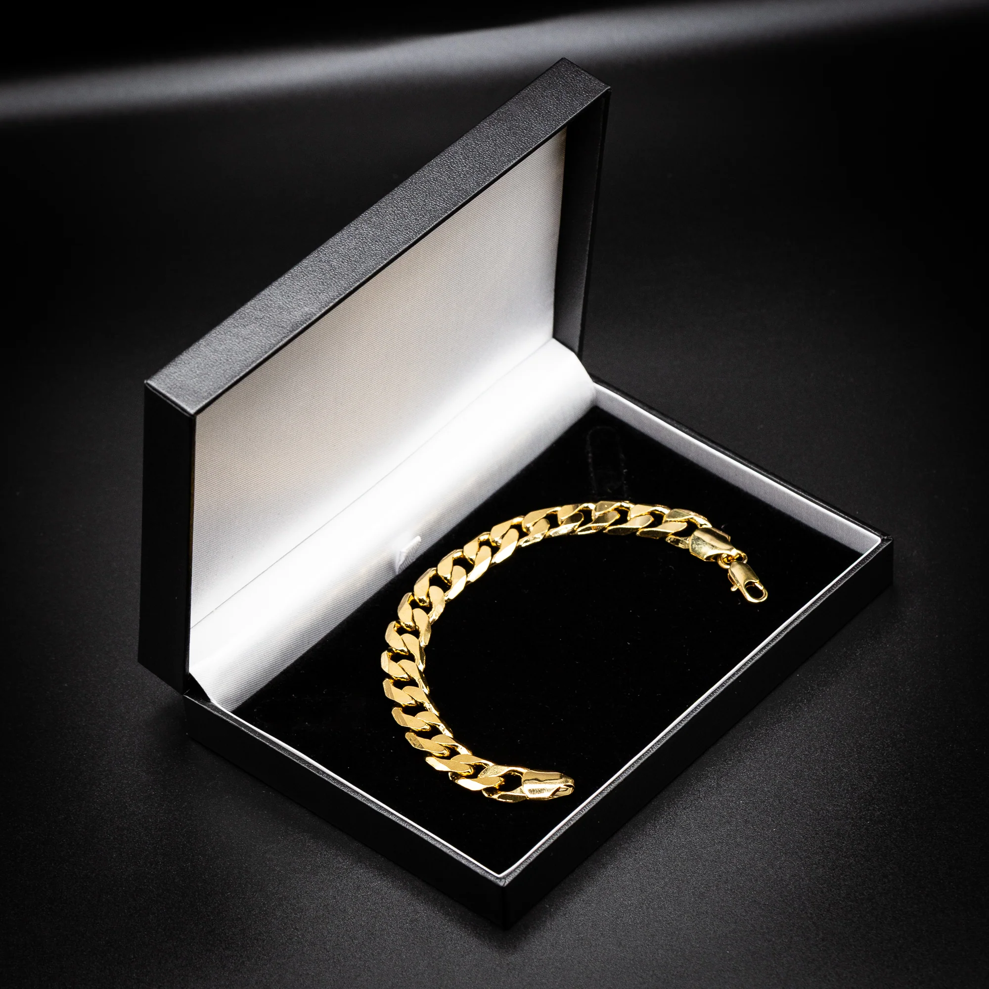 Gold Curb Bracelet 12mm - Image 8