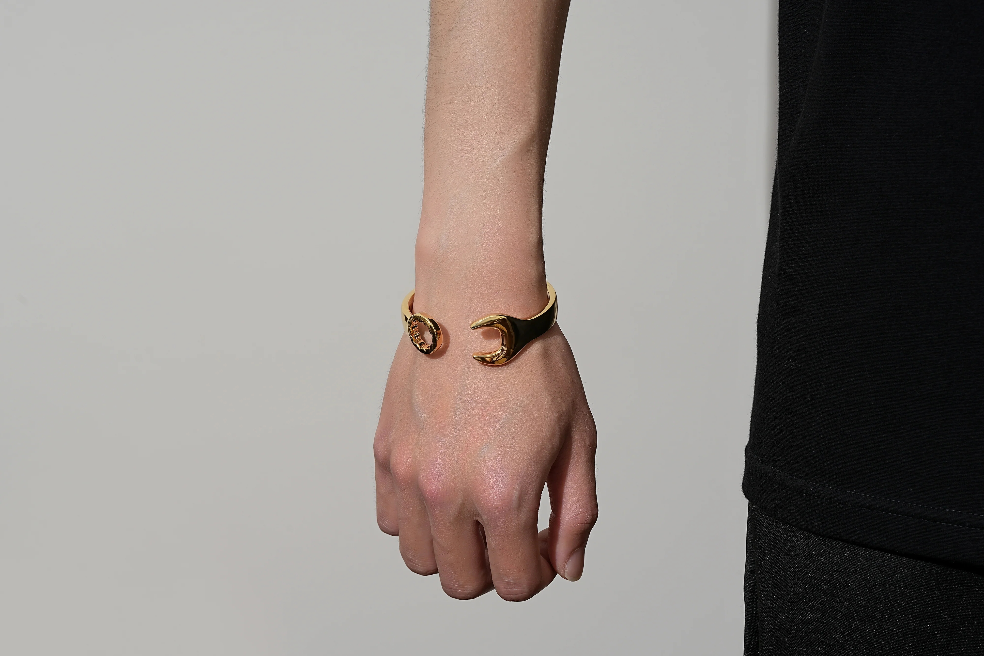 9ct Gold Spanner Wrench Torque Bangle - Image 3